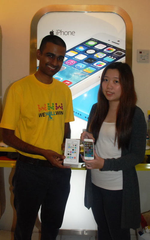 DiGi iPhone 5S Malaysia Launch