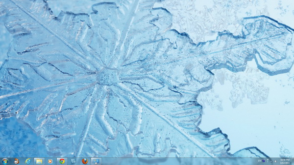 Snowflakes and Frost Theme for Windows 7
