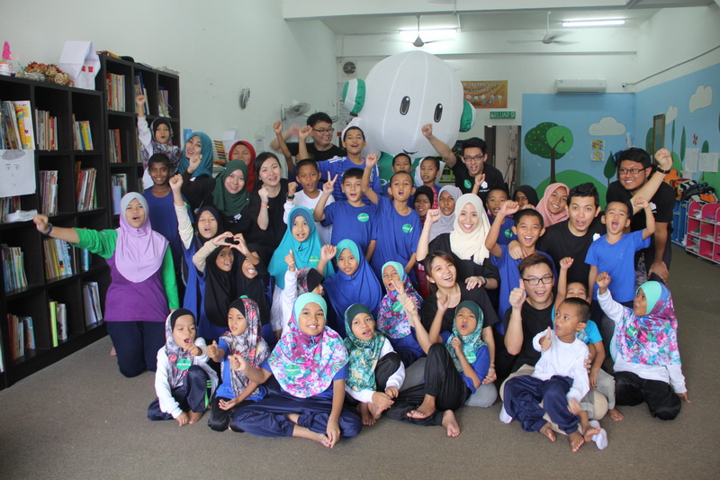 OPPO Malaysia Celebrates Raya with Rumah Safiyyah